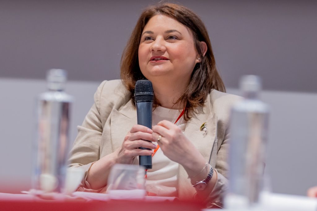 Romina Surugiu - FJSC